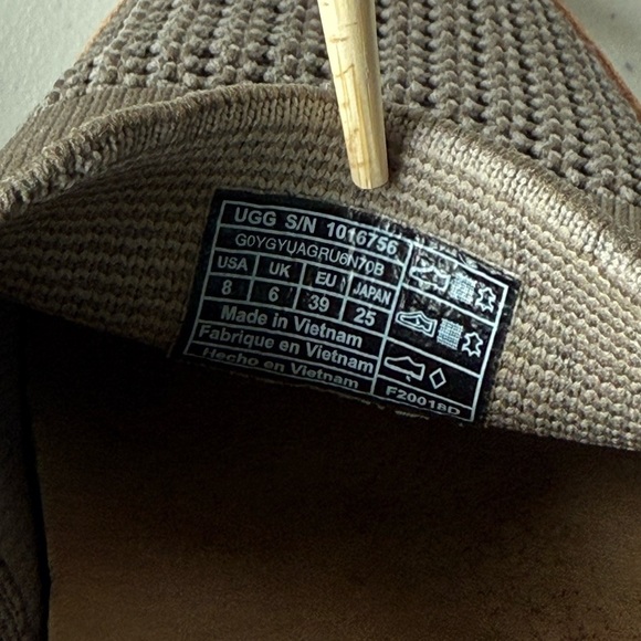 UGG Army Green Sammy Slip-On Shoes - Picture 13 of 16